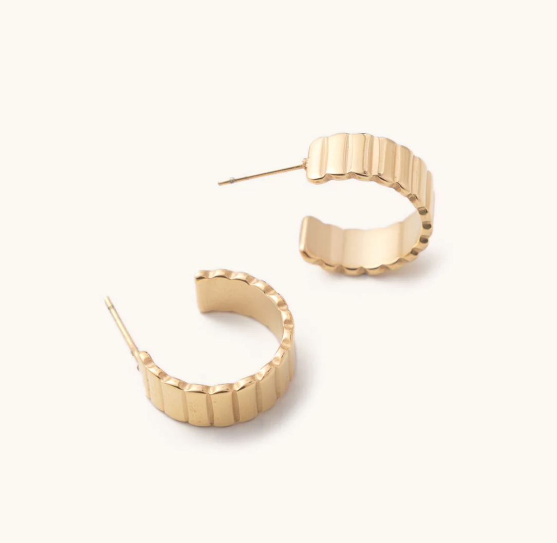 Dylan Ridged Hoops