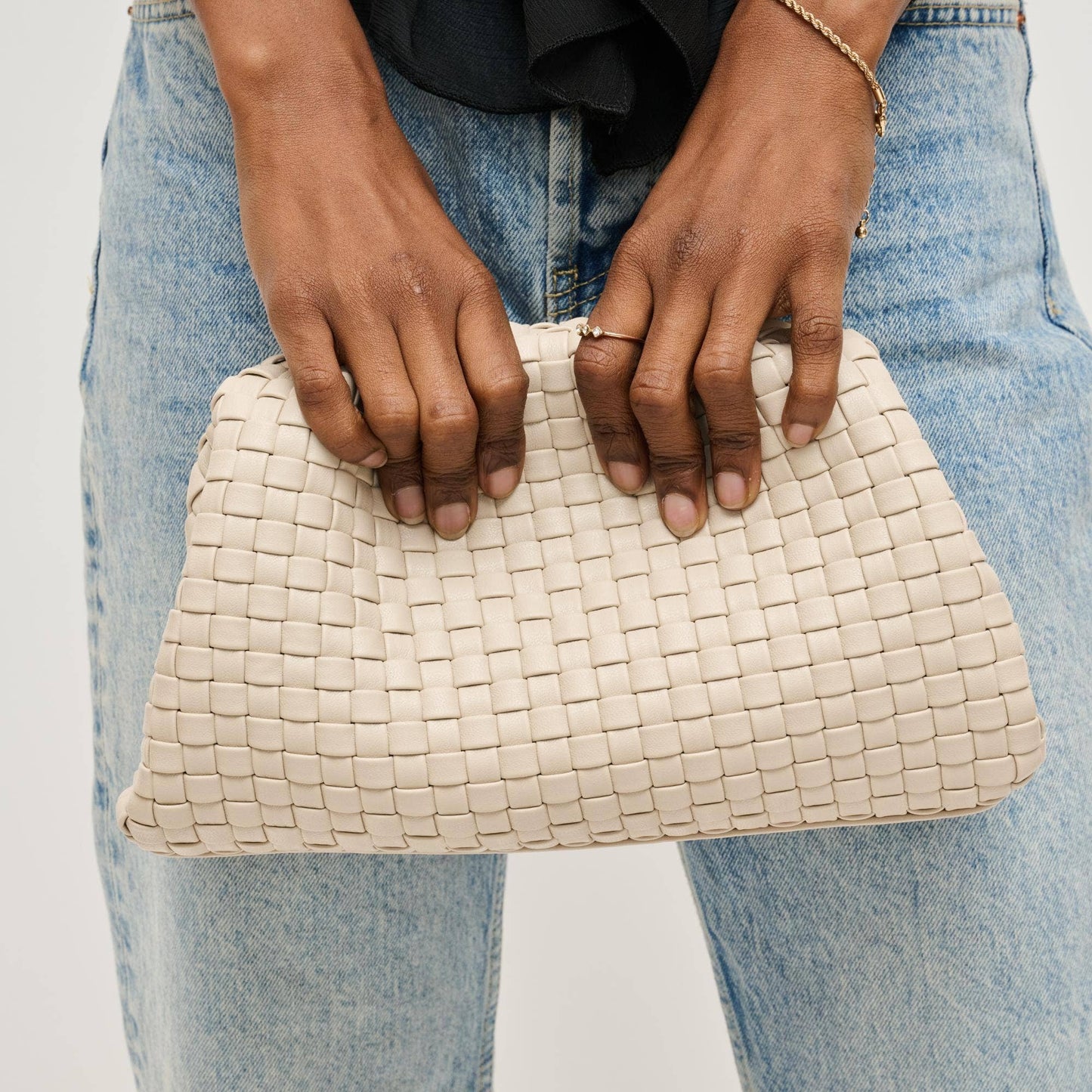 Tate Woven Frame Clutch