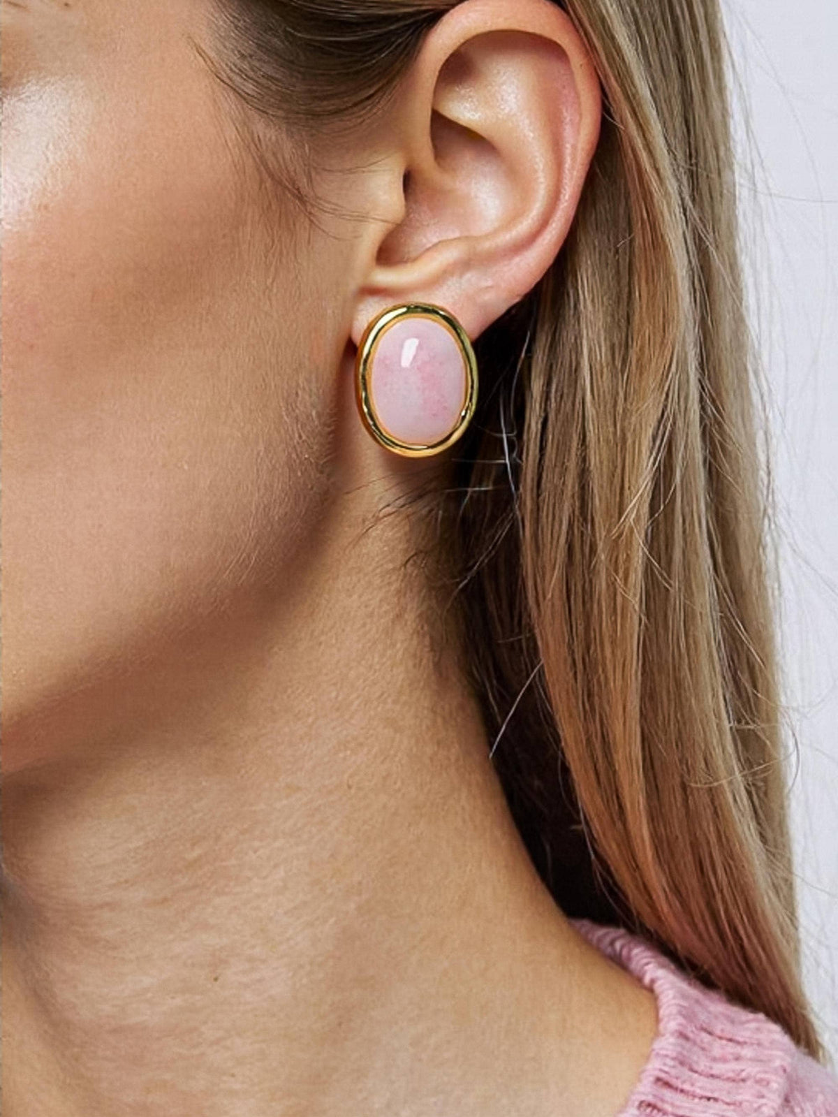 Dahlia 18K Gold Vintage Natural Stone Earring