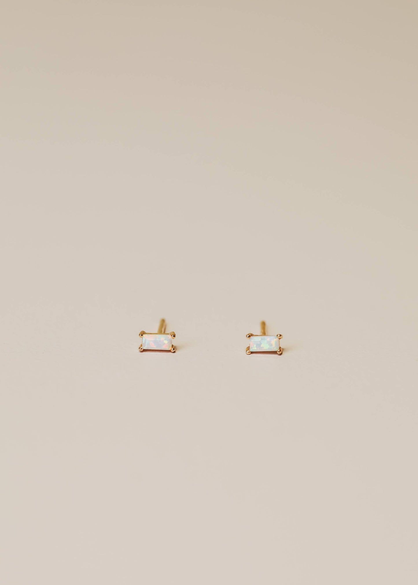 Baguette - White Opal - Earrings