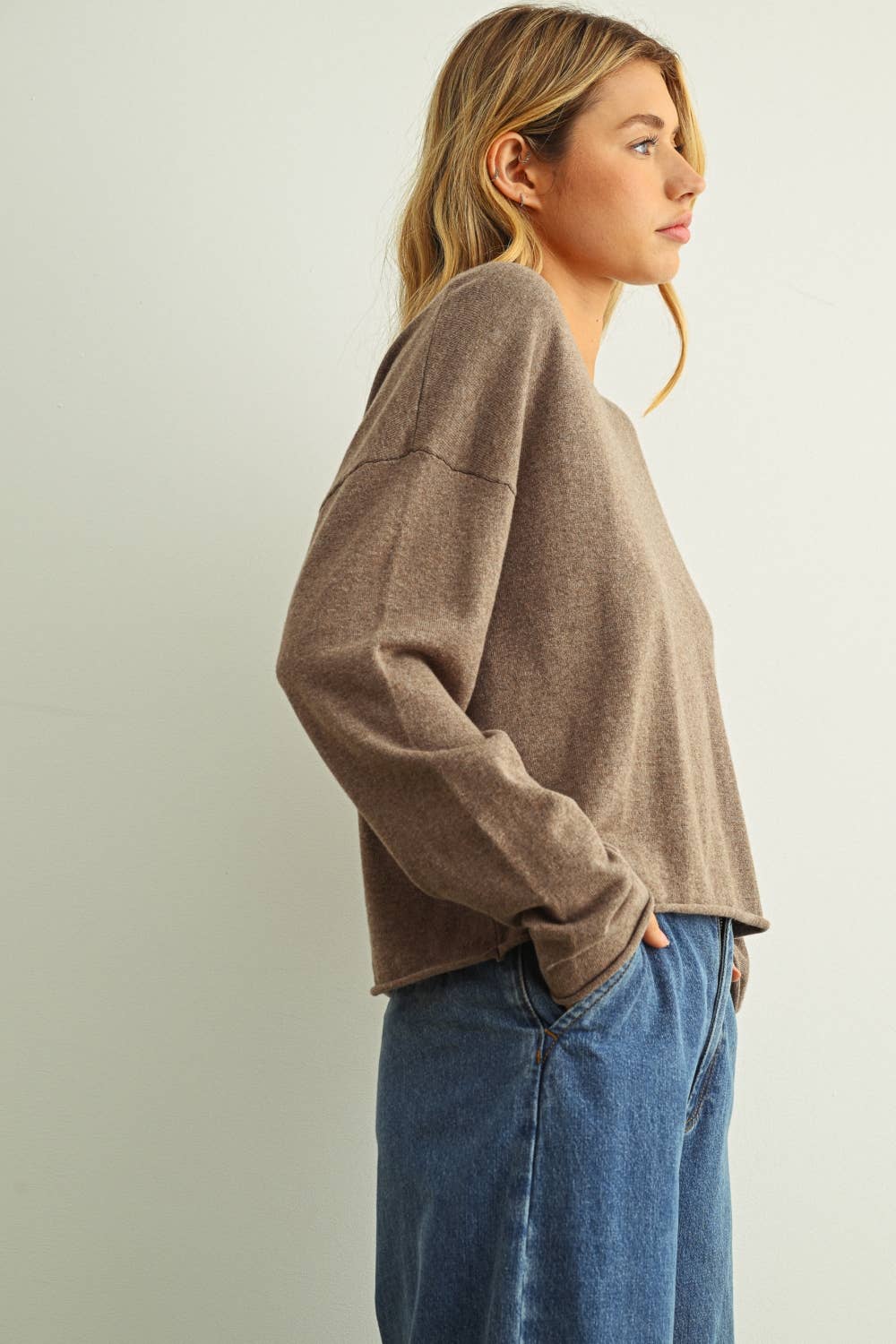 ESSENTIAL LONG SLEEVE ROLLING HEM TOP