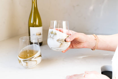 2 Pack Resin Accented Wine and Entertaining Glasses