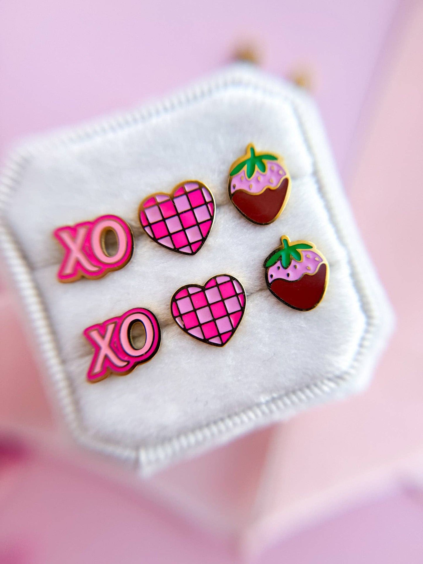 Pink Checkered Hearts Stud Earrings