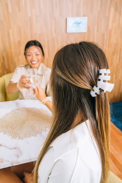 Classic Hair Clip | Medium | Coconut White